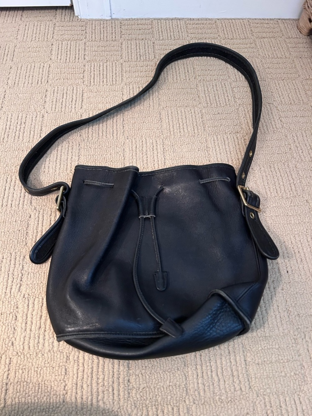 COACH Vintage Black Leather Shoulder Bag